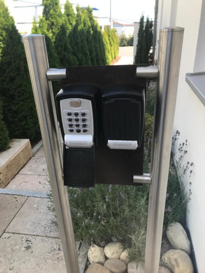 Neckarwestheim Appartement B מראה חיצוני תמונה